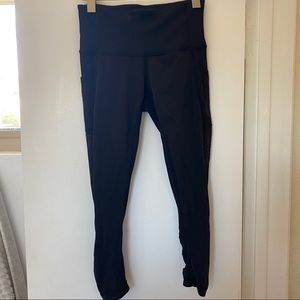 High rise lululemon run crop